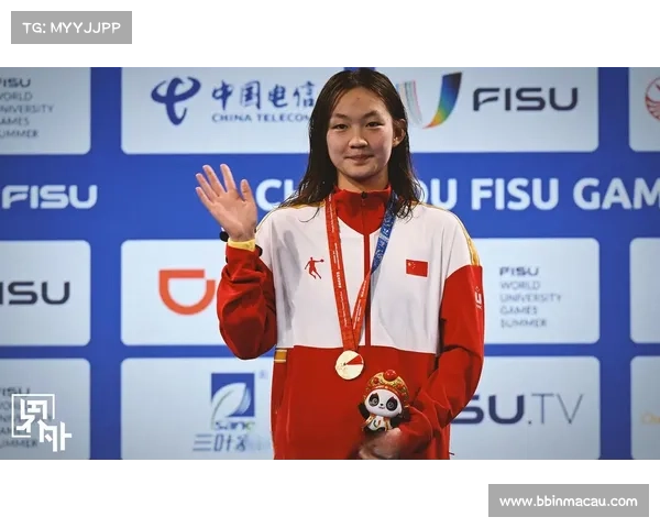 李冰洁以3分51秒30破女子400米自由泳短池世界纪录黑马崛起惊艳赛场 李冰洁以3分51秒30破女子400米自由泳短池世界纪录黑马崛起惊艳赛场