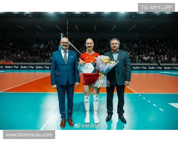 2024-2025赛季女排欧联杯决赛首回合精彩对决 势均力敌的两强争锋 2024-2025赛季女排欧联杯决赛首回合精彩对决 势均力敌的两强争锋