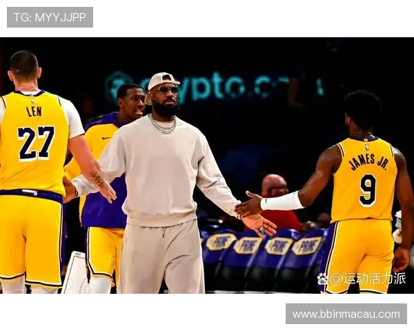 湖人赛后回击键盘质疑 强调努力过程远比单看最终结果更重要许多球迷 湖人赛后回击键盘质疑 强调努力过程远比单看最终结果更重要许多球迷