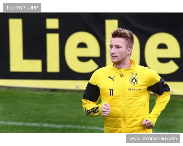 罗伊斯称贝林厄姆初到多特已展现无畏气质与超强拼搏精神魅力十足