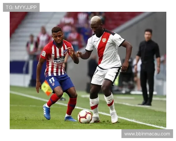 西甲比赛中球员突发倒地 官方发布最新伤情通报情况分析